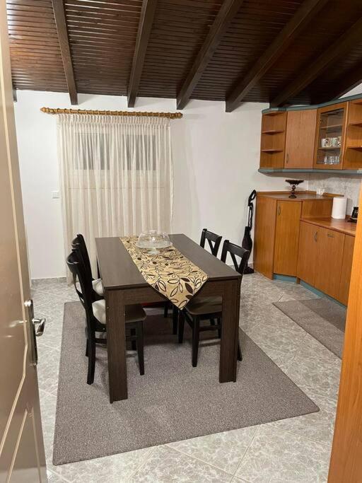 דירות The Penthouse קסטוריה מראה חיצוני תמונה